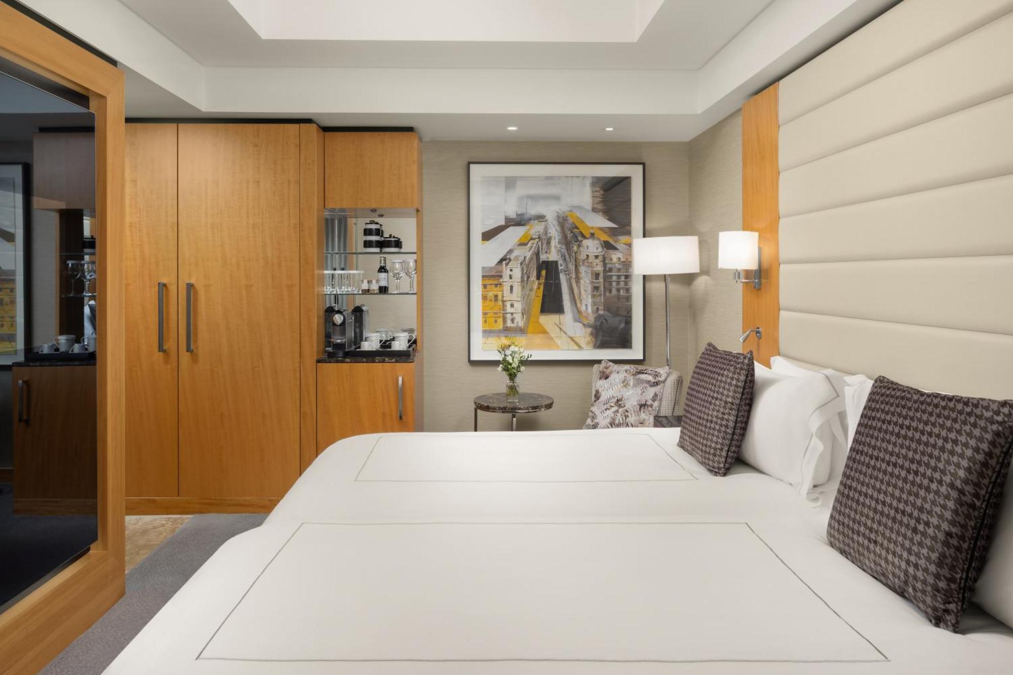 Hotel Conrad St James